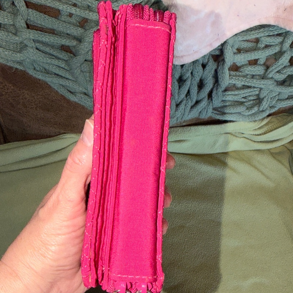 Vera Bradley Quilted Pink Wristlet - Picture 6 of 8